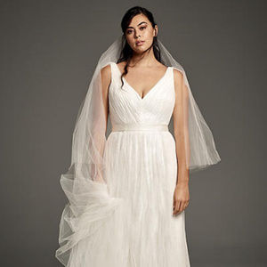 Vera Wang White collection wedding dress, size 16